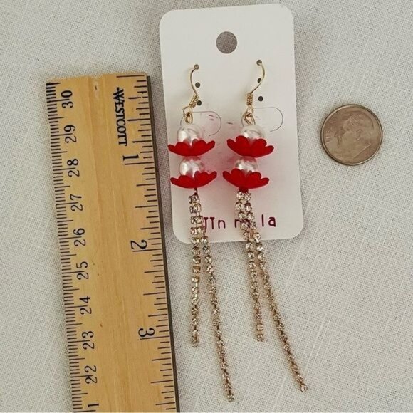 Dangling Gold Earrings Rhinestones Pearls and Red New from Jin Na La - Picture 6 of 7